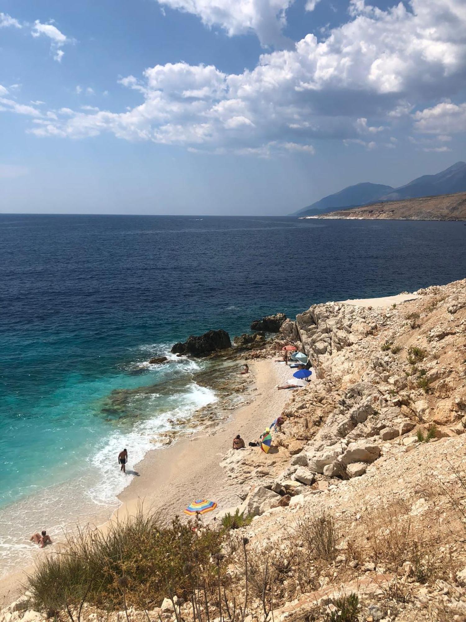 Areti Rooms Hotel Himare Exteriör bild